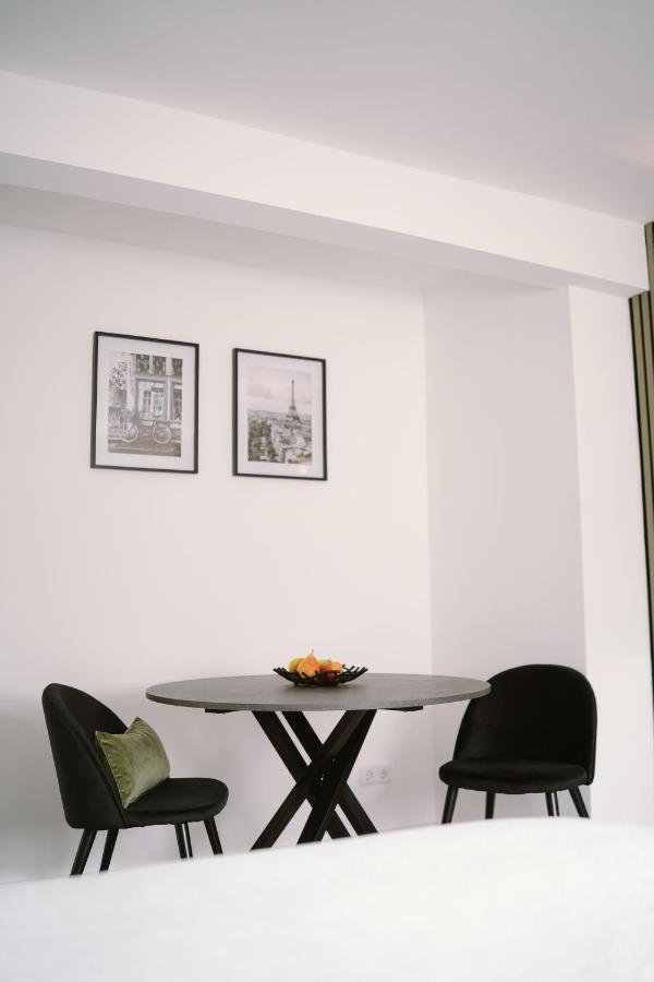 Green Flat Duesseldorf First Ngoại thất bức ảnh